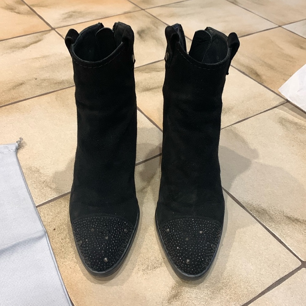 Stuart Weitzman Studgal Suede Black Boot size M8.0
